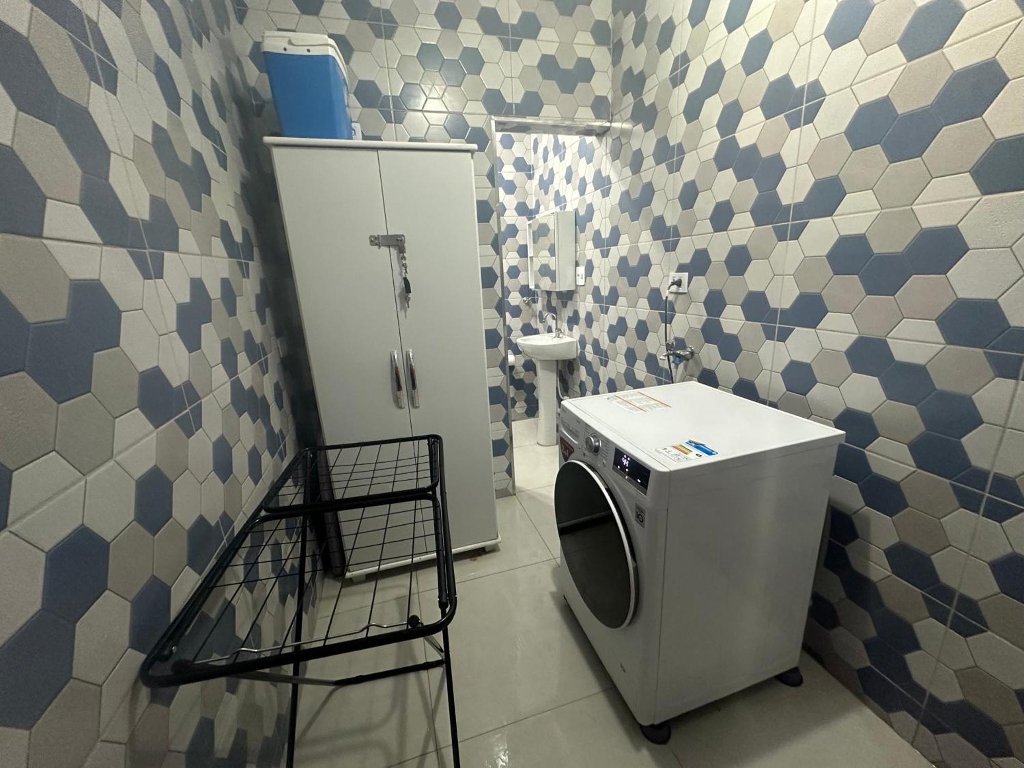 Triplex Piscina Churrasqueira Lava E Seca Wi-Fi E 2 Tvs Em Condominio Com 90M2 No Centro De Убатуба Екстериор снимка