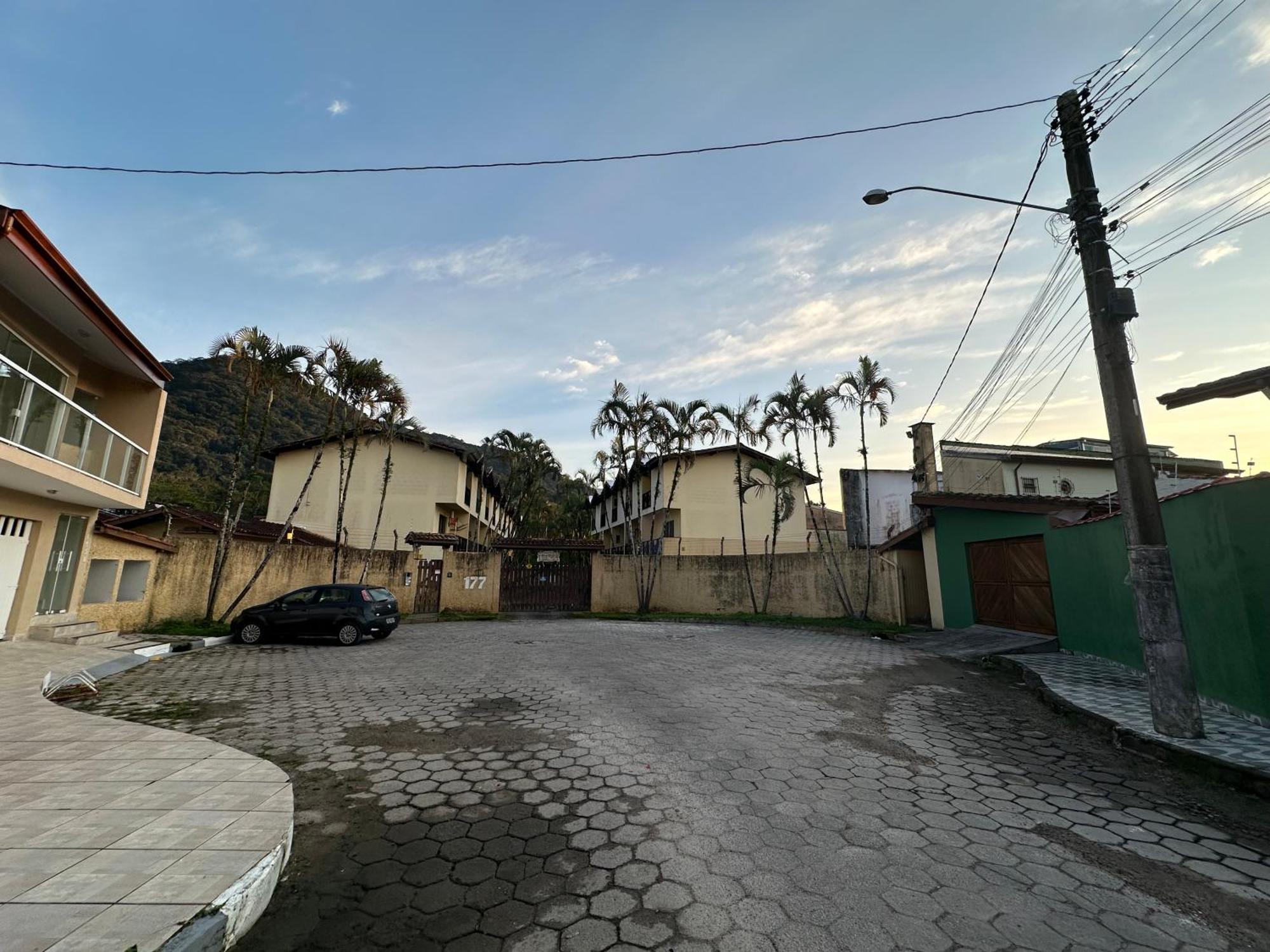 Triplex Piscina Churrasqueira Lava E Seca Wi-Fi E 2 Tvs Em Condominio Com 90M2 No Centro De Убатуба Екстериор снимка